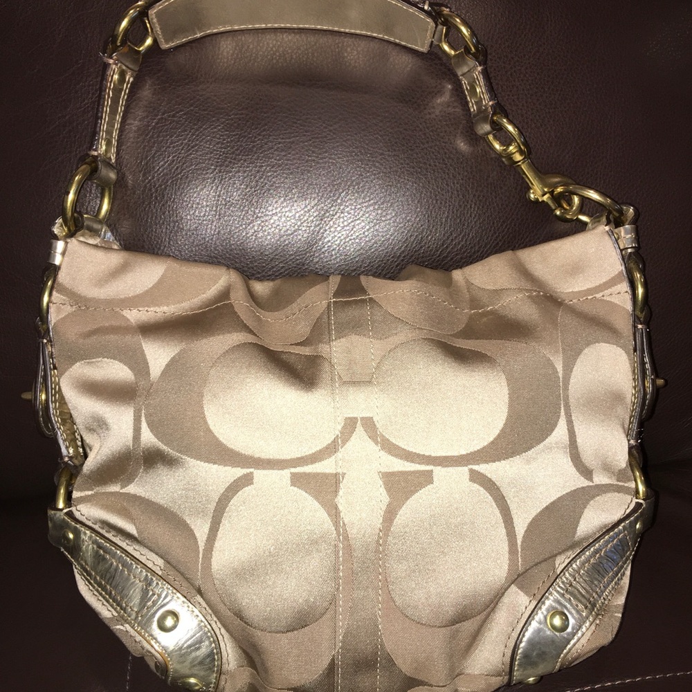 Coach Signature Logo Bag Purse Tan Gold Zip Closure